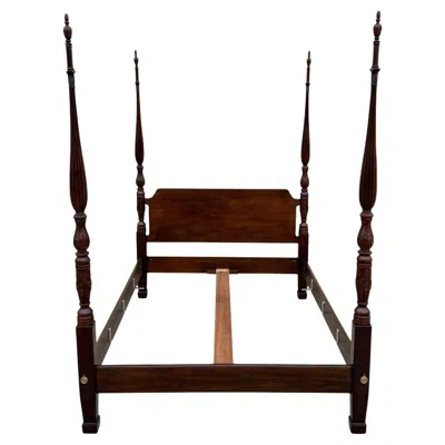 Pre-owned Henredon Georgian Chippendale Mahogany Queen Size Tall Carved Finial Poster Bed In Brown