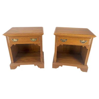 Pre-owned Henredon Pair Of Chestnut One Drawer Nightstands End Tables Bracket Feet Shelf Mint! In Brown