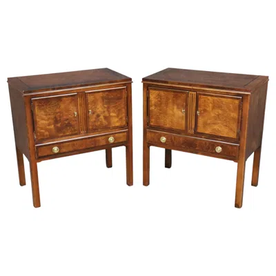 Pre-owned Henredon Pair Of Sheraton Style Banded Top Brass Mounted Night Stands By  In Brown