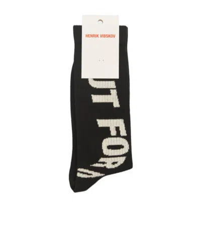 Henrik Vibskov Letter Pattern Socks In Black