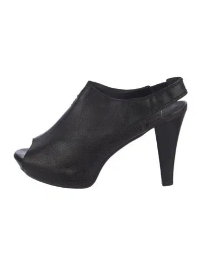 Pre-owned Henry Beguelin Leather Slingback Pumps In Black