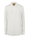 Her Silk Shirt In Blanco
