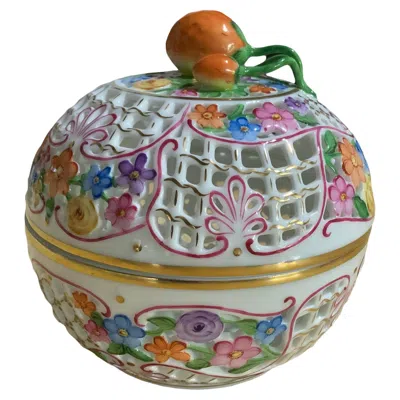 Pre-owned Herend Porcelain Reticulated Potpourri / Bombonniere Lidded Box In Gray