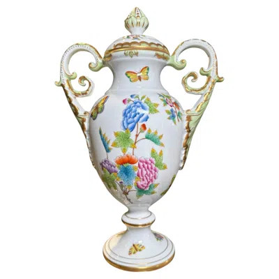 Pre-owned Herend Queen Victoria Pattern  Porcelain Lidded Urn In Transparent