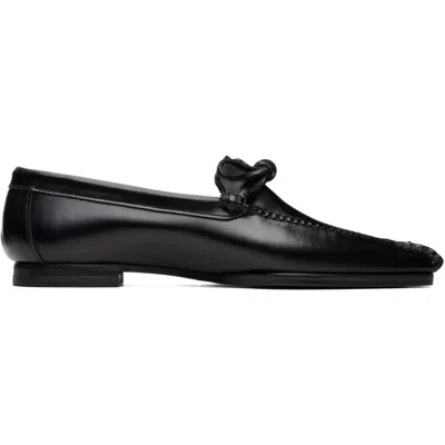 Hereu ブラック Aresta ポインティー ローファー In Black
