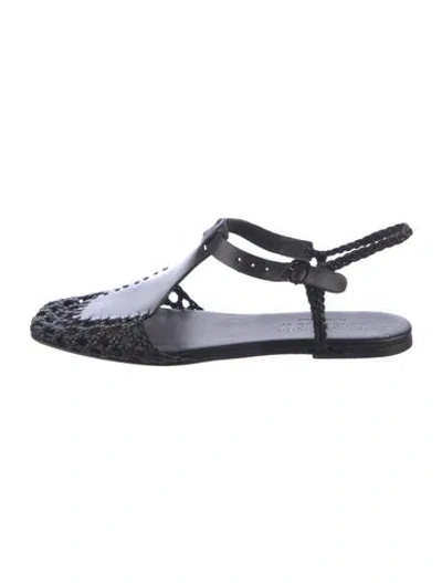 Pre-owned Hereu Leather Braided Accents T-strap Sandals In Black