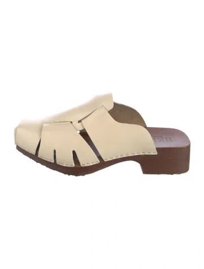 Pre-owned Hereu Leather Mules In Neutral