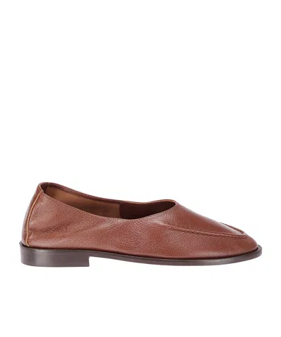 Hereu Round-toe Flat Shoes In Brown