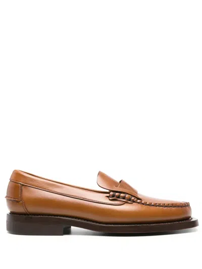 Hereu Sineu Leather Flat Loafers In Brown