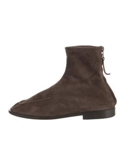 Pre-owned Hereu Suede Boots In Brown