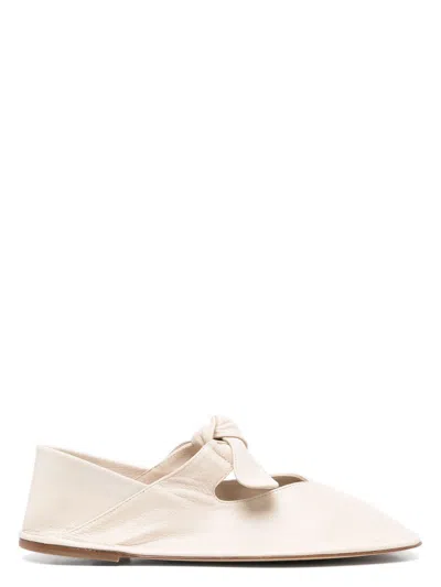 HEREU WOMEN'S SQUARE TOE PUMP WITH BOW DETAIL