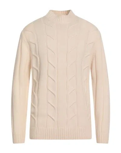 Heritage Man Turtleneck Ivory Size 44 Wool, Cashmere