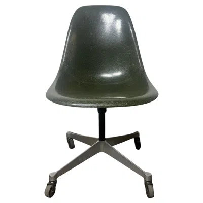 Pre-owned Herman Miller 1960s  Eames Swivel Office Desk Chair / Rare Green Fiberglass
