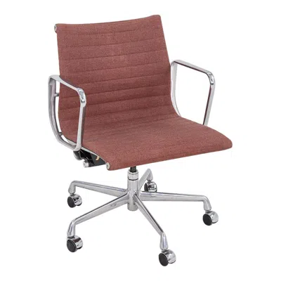 Pre-owned Herman Miller 1980s  Eames Aluminum Group Management Desk Chair In Pink Fabric
