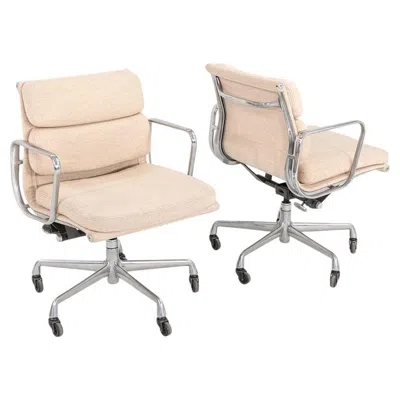 Pre-owned Herman Miller 1990  Eames Aluminum Pad Management Desk Chair In Hopsack Fabric In Sand