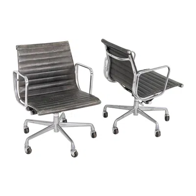 Pre-owned Herman Miller 1995  Eames Aluminum Management Desk Chair In Grey Leather In Gray