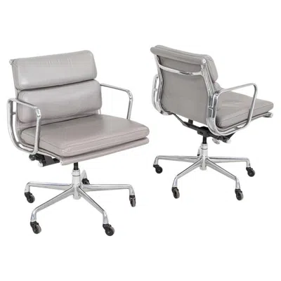 Pre-owned Herman Miller 2006  Eames Soft Pad Management Desk Chair In Grey Leather In Gray