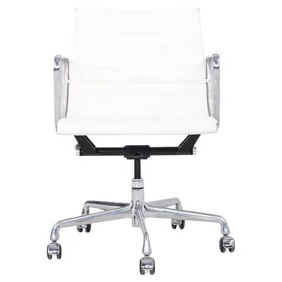 Pre-owned Herman Miller 2010s  Eames Aluminum Group Management Desk Chair In White Leather