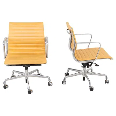 Pre-owned Herman Miller 2014  Eames Aluminum Group Management Desk Chairs In Tan Leather In Brown