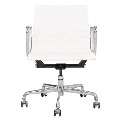 Pre-owned Herman Miller 2023  Eames Aluminum Management Desk Chair In White Bristol Leather