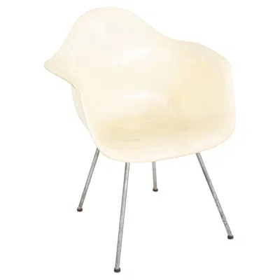 Pre-owned Herman Miller C. 1950  Eames Zenith Sax Fiberglass Rope Edge Arm Shell Chair In White