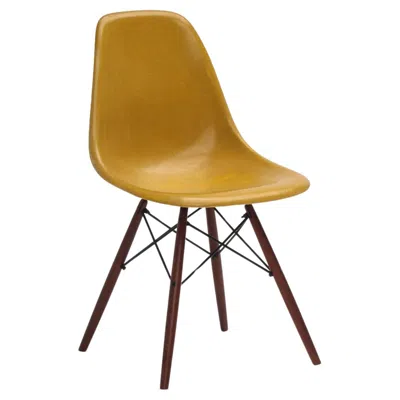 Pre-owned Herman Miller Chaise Dsw Par Charles & Ray Eames, Édition  In Brown