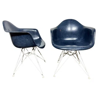 Pre-owned Herman Miller Eames Dar Arm Shell Fiberglass Chair/ Electric Blue On White Eiffel Tower Base