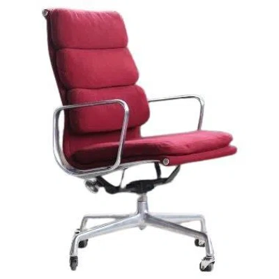Pre-owned Herman Miller Eames  Aluminum Reclining Executive Office Chair - One Piece, 1980s In Brown