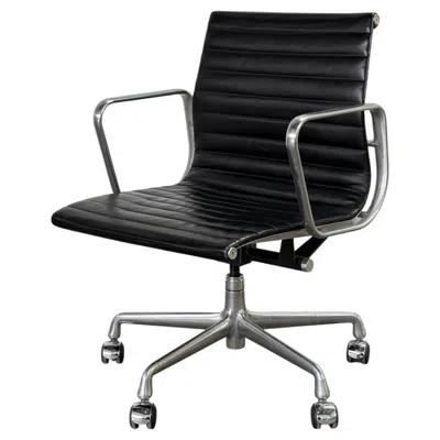 Pre-owned Herman Miller Eames Management Office Desk Chair By  In Black