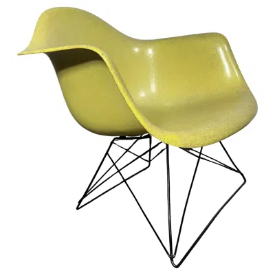 Pre-owned Herman Miller Early Eames Lar Fiberglass Arm Shell Lounge Chair For  In Sand