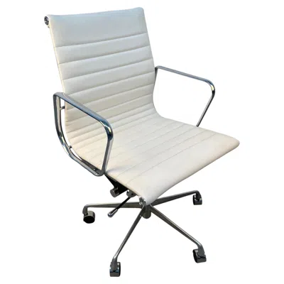 Pre-owned Herman Miller Mid-century  Style Rolling Office Chair In Gray