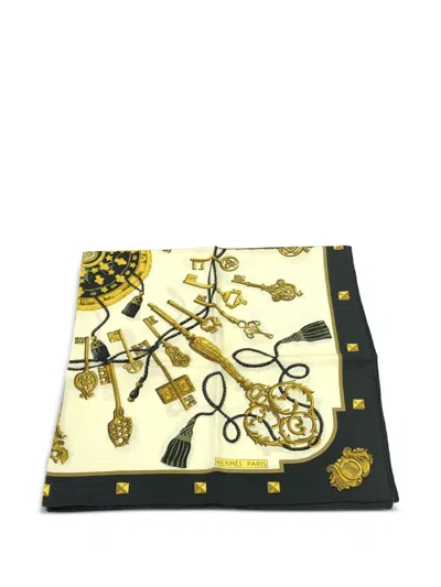Pre-owned Hermes 00's Les Clés Scarf In White