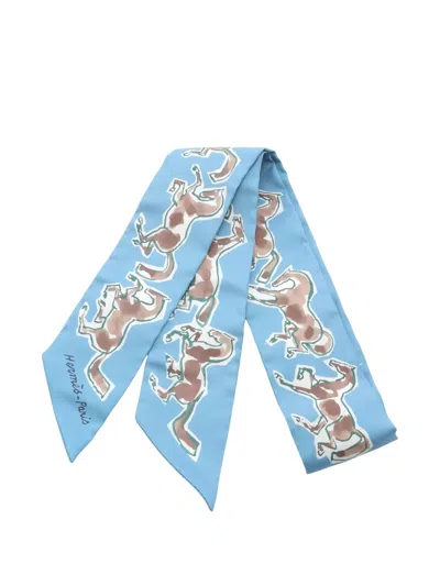 Pre-owned Hermes 1920 Chevaux En Liberte Twilly Scarf In Blue