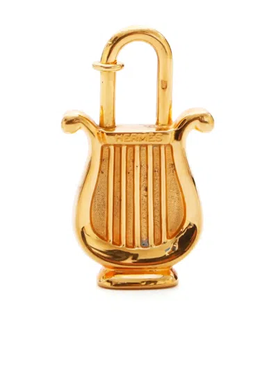 Pre-owned Hermes 1996 Harp Cadena Charm In Gold