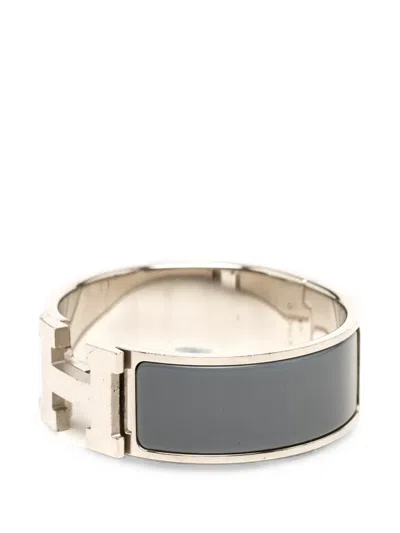 Pre-owned Hermes 2000-2026 Wide Enamel Clic Clac H Bracelet Pm Costume Bracelet In Grey