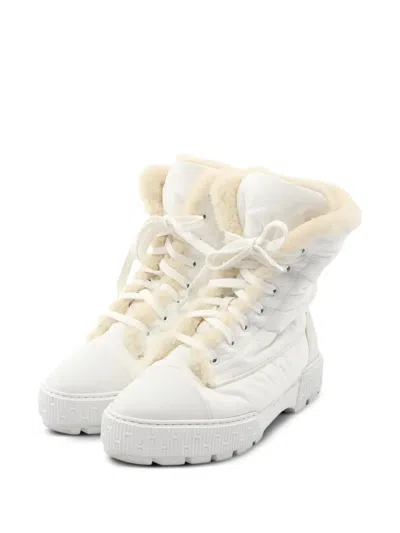 Pre-owned Hermes 2000s Boa Fabric Boots In White