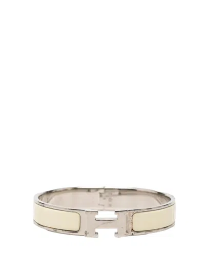 Pre-owned Hermes 2001 Narrow Enamel Clic H Bracelet Pm Costume Bracelet In White