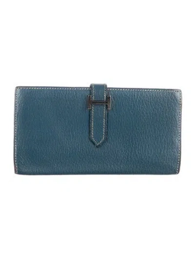 Pre-owned Hermes 2004 Bearn Classic Wallet In Blue