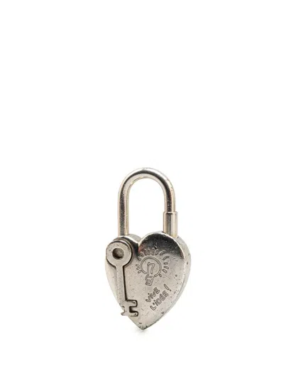 Pre-owned Hermes 2004 Palladium Plated Annee De La Fantaisie Heart Cadena Lock Charm In Silver