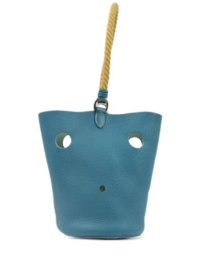 Pre-owned Hermes 2005 Mangeoire Pm Taurillon Clemence Handbag In Blue