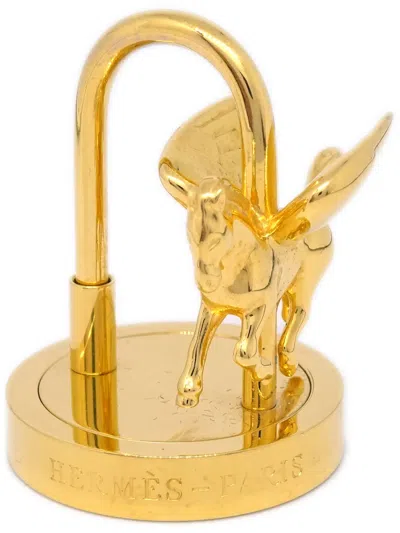 Pre-owned Hermes 2007 Pegasus Cadena Charm In Gold