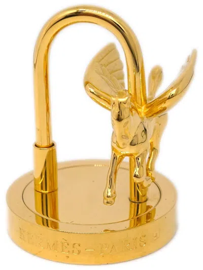 Pre-owned Hermes 2007 Pegasus Cadena Charm In Gold