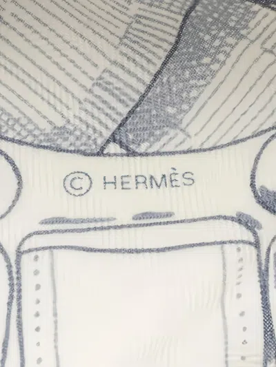 Pre-owned Hermes 2010s Cavalcadour Fleuri Scarf In Neutral