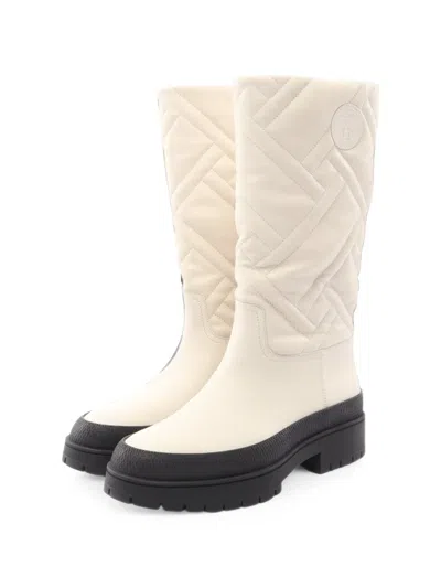 Pre-owned Hermes 2010s Fuji Quilted Boots In Neutrals