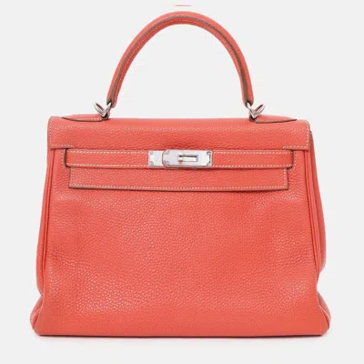 Pre-owned Hermes 2011 9m Salmon Togo Leather Kelly 28 Top Handle With Strap In Red