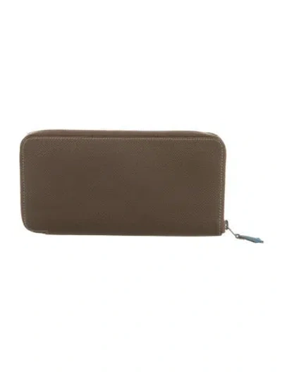 Pre-owned Hermes 2011 Silk'in Classic Wallet In Grey