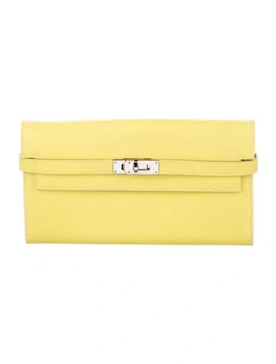 Pre-owned Hermes 2012 Kelly Classique Wallet In Yellow