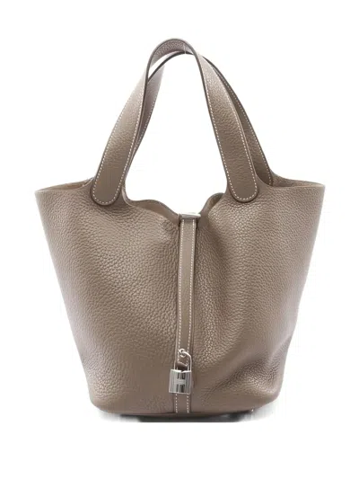 Pre-owned Hermes 2014 Mm Picotin Lock Clemence Tote Bag In Neutral