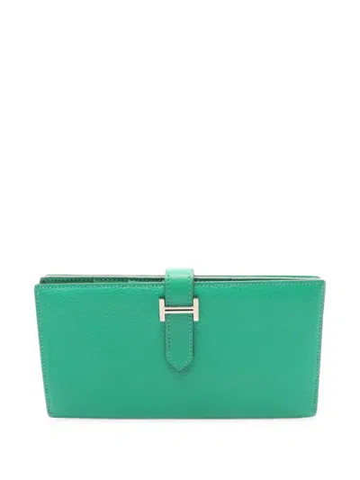 Pre-owned Hermes 2015 Béarn Soufflé Long Wallet In Green