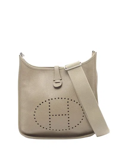 Pre-owned Hermes 2016 Clemence Evelyne Iii Pm Crossbody Bag In Green